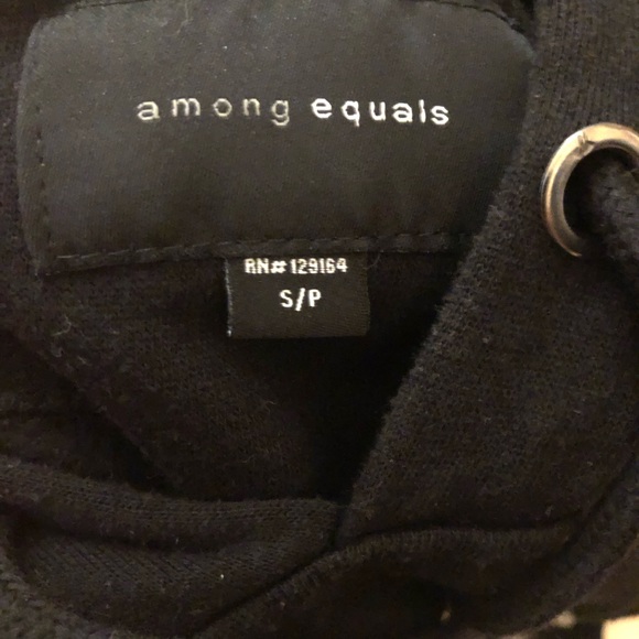 Small Japanese hoodie - Picture 9 of 9